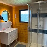 Au Pré Des Chants 3*